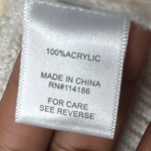 V Neck Knit Cardigan sleeveless cream with black - Picture 5 of 7